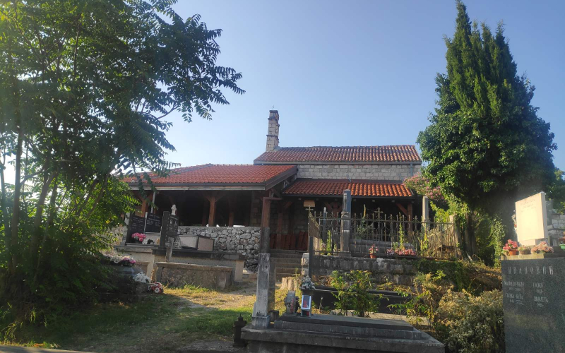 Црква Светог Архангела Михаила Дољани